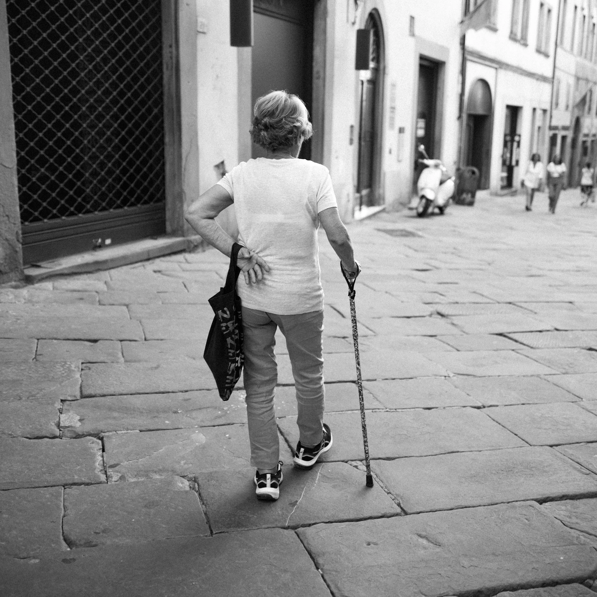 Pensione vecchiaia donne: Requisiti e Guida Completa